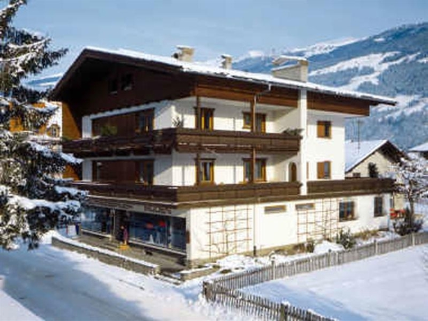 Imagen general del Hotel Schneeberger, Zell am Ziller. Foto 9