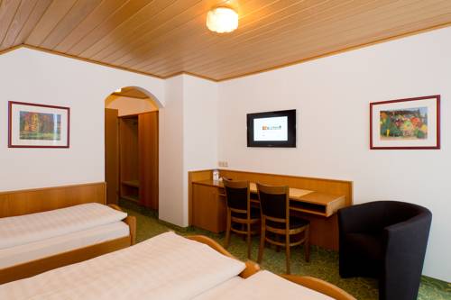 Imagen de la habitación del Hotel Schneider. Foto 6