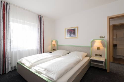 Imagen de la habitación del Hotel Schneider. Foto 9