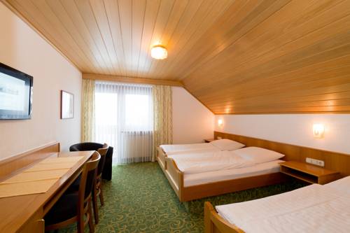 Imagen de la habitación del Hotel Schneider. Foto 15