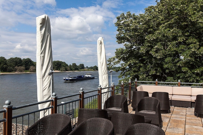 Imagen del bar/restaurante del Hotel Schnellenburg. Foto 9