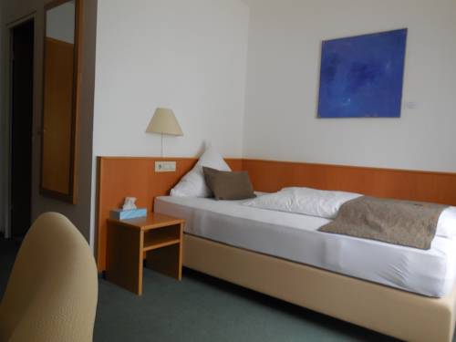 Imagen de la habitación del Hotel Schober. Foto 15