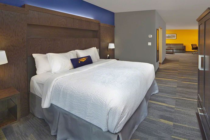 Imagen de la habitación del Hotel Scholar Morgantown, Tapestry Collection by Hilton. Foto 14