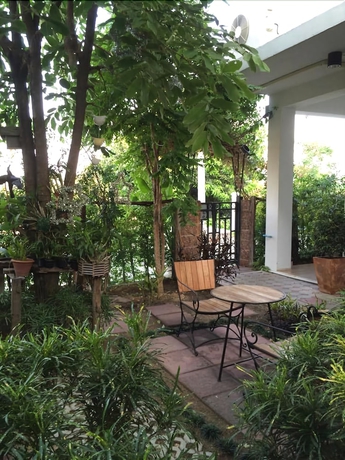 Imagen de los exteriores del Hotel Schon. Foto 13