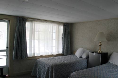 Imagen de la habitación del Hotel School House Inn. Foto 10