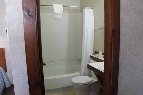 Imagen de la habitación del Hotel School House Inn. Foto 16