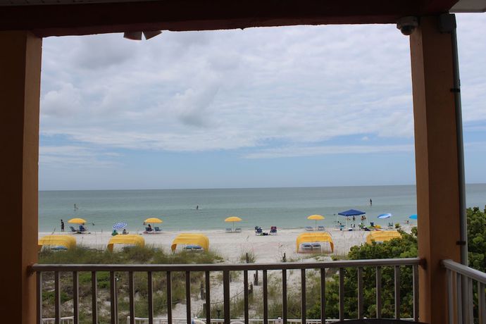 Imagen general del Hotel Schooner, Madeira Beach. Foto 1