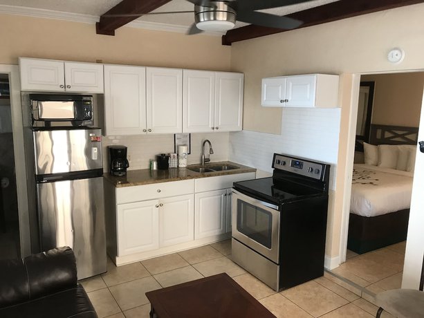 Imagen de la habitación del Hotel Schooner, Madeira Beach. Foto 8