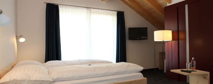 Imagen de la habitación del Hotel Schorta\'s Alvetern. Foto 13