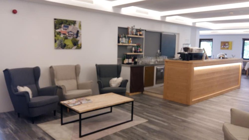 Imagen de los interiores del Hotel Sch&ouml;nblick. Foto 19