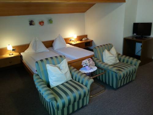 Imagen de la habitación del Hotel Schönbrunn. Foto 6