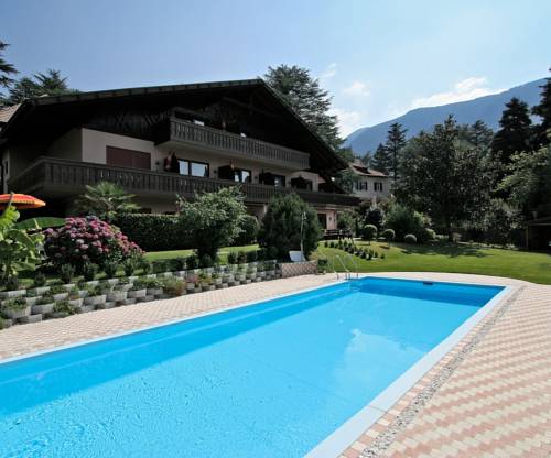 Imagen de la habitación del Hotel Sch&ouml;nbrunn, Merano. Foto 2