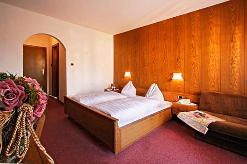 Imagen general del Hotel Schönbrunn, Merano. Foto 1