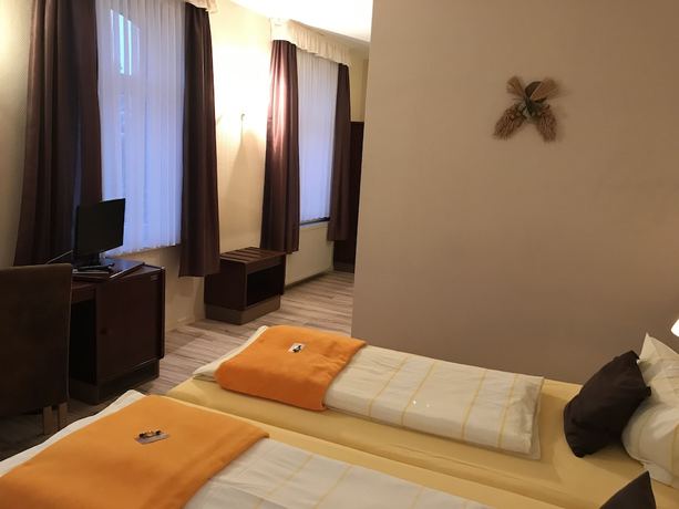 Imagen de la habitación del Hotel Sch&ouml;ne Aussicht, Naumburg. Foto 4