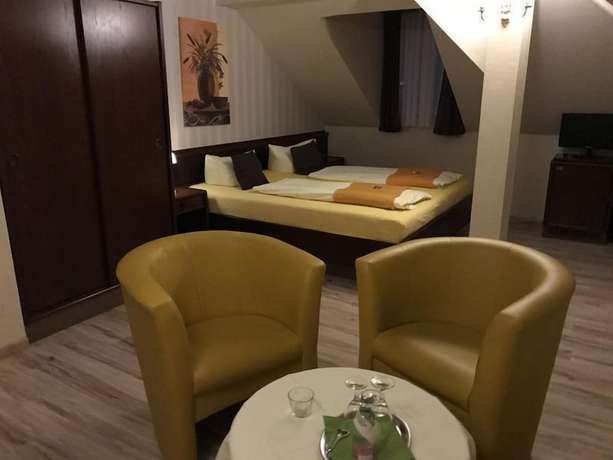 Imagen de la habitación del Hotel Sch&ouml;ne Aussicht, Naumburg. Foto 6