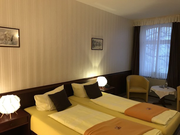 Imagen de la habitación del Hotel Sch&ouml;ne Aussicht, Naumburg. Foto 7