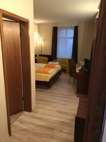 Imagen de la habitación del Hotel Sch&ouml;ne Aussicht, Naumburg. Foto 17