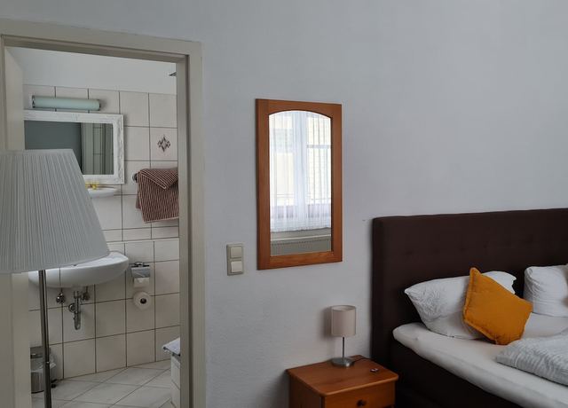 Imagen de la habitación del Hotel Sch&ouml;ne Aussicht, Schleusingen. Foto 3