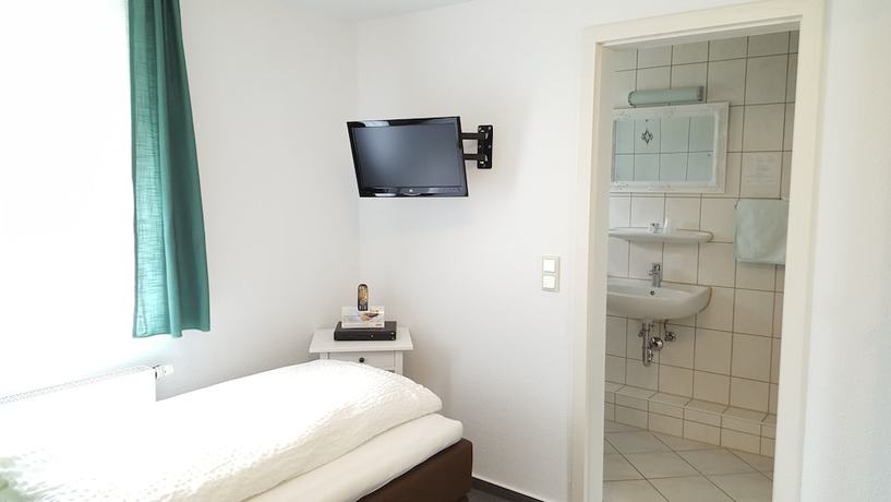 Imagen de la habitación del Hotel Sch&ouml;ne Aussicht, Schleusingen. Foto 5