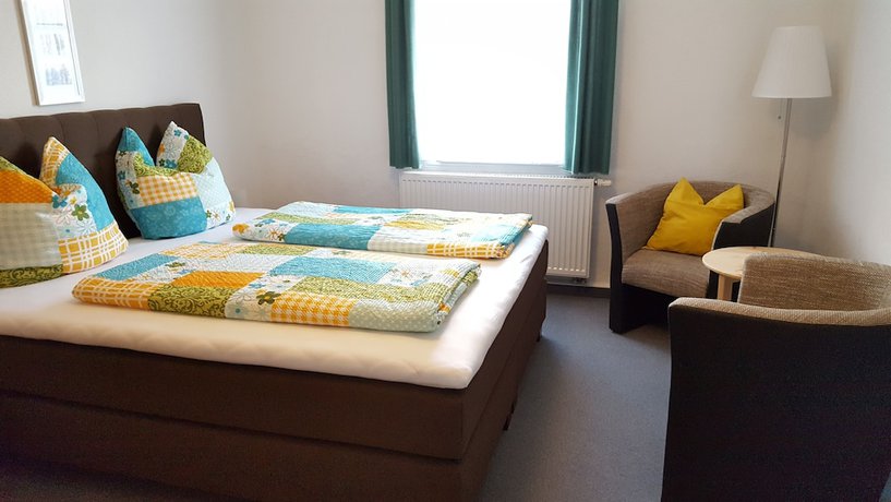 Imagen de la habitación del Hotel Sch&ouml;ne Aussicht, Schleusingen. Foto 14