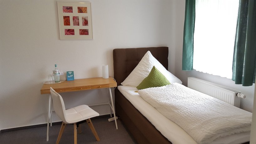 Imagen de la habitación del Hotel Sch&ouml;ne Aussicht, Schleusingen. Foto 18