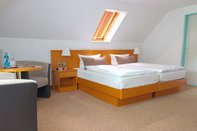 Imagen de la habitación del Hotel Sch&ouml;ne Aussicht, Wilhelmshaven. Foto 10