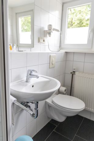 Imagen de la habitación del Hotel Sch&ouml;ne Aussicht, Wilhelmshaven. Foto 18