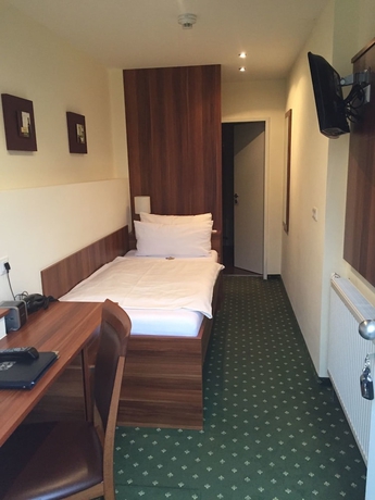 Imagen de la habitación del Hotel Schöngarten Garni. Foto 3