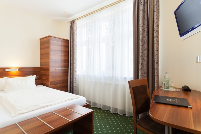 Imagen de la habitación del Hotel Schöngarten Garni. Foto 5