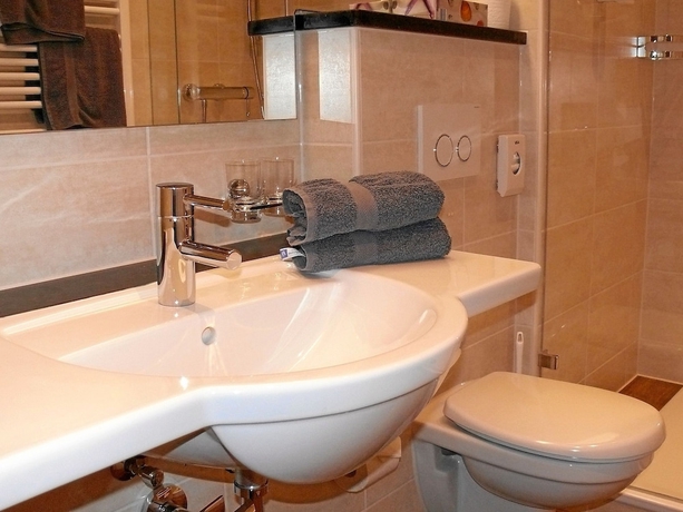 Imagen de la habitación del Hotel Schöngarten Garni. Foto 16