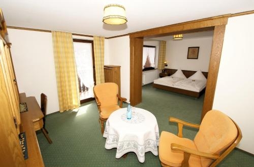 Imagen de la habitación del Hotel Sch&ouml;pperle. Foto 8