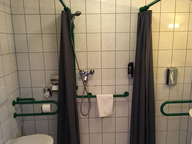 Imagen de la habitación del Hotel Schroeders Stadtwaldhotel. Foto 5