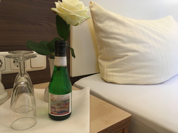Imagen de la habitación del Hotel Schroeders Stadtwaldhotel. Foto 19