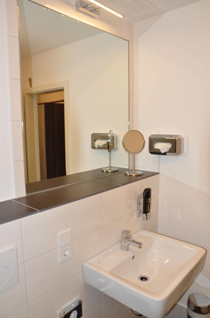 Imagen de la habitación del Hotel Schroeders Wein-style-hotel. Foto 13