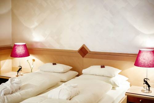 Imagen de la habitación del Hotel Schrofenstein. Foto 8