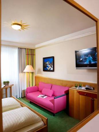 Imagen de la habitación del Hotel Schrofenstein. Foto 14