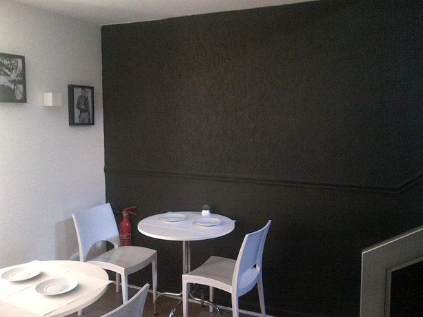 Imagen del bar/restaurante del Hotel Schtak. Foto 2