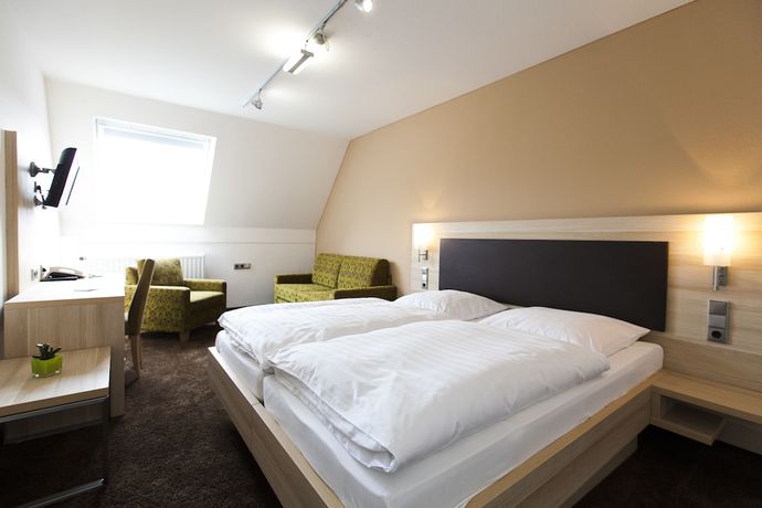 Imagen de la habitación del Hotel Sch&uuml;tzenhof, M&uuml;llenacker. Foto 6
