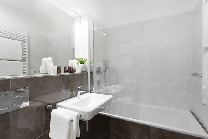 Imagen de la habitación del Hotel Schwaiger, Praga. Foto 18