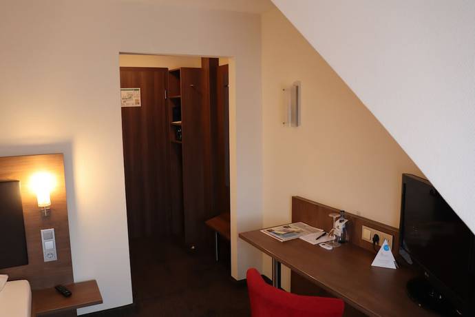 Imagen de la habitación del Hotel Schwanen K&ouml;ngen. Foto 4