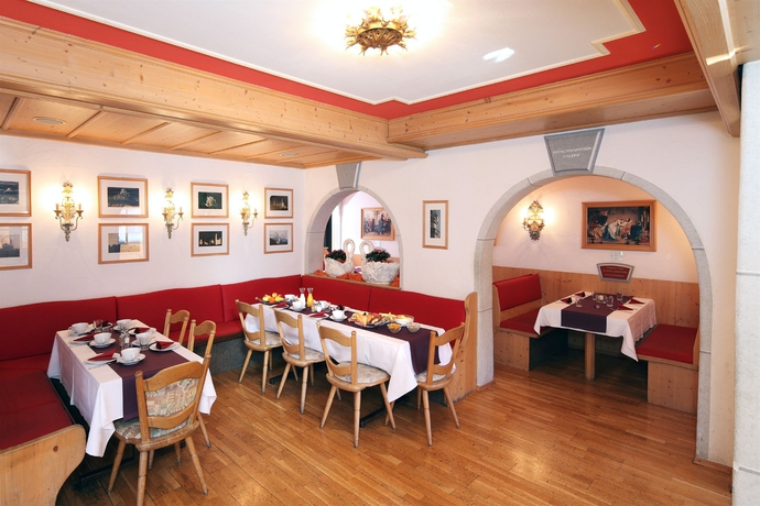 Imagen del bar/restaurante del Hotel Schwanstein. Foto 3