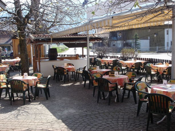 Imagen del bar/restaurante del Hotel Schwanstein. Foto 4