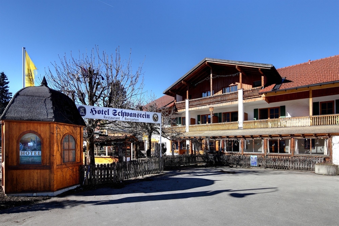 Imagen de los exteriores del Hotel Schwanstein. Foto 16