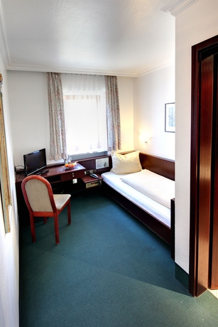 Imagen de la habitación del Hotel Schwanstein. Foto 13