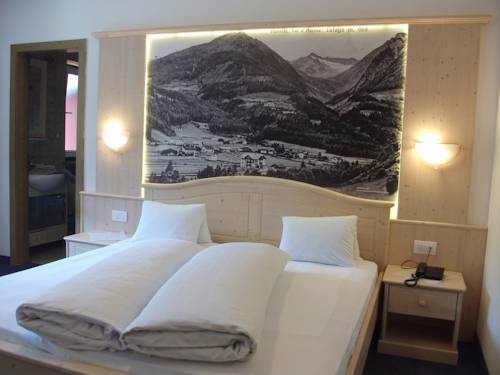 Imagen de la habitación del Hotel Schwarzbachhof. Foto 5