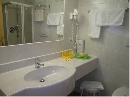 Imagen de la habitación del Hotel Schwarzer Adler, Alpe di Siusi. Foto 2