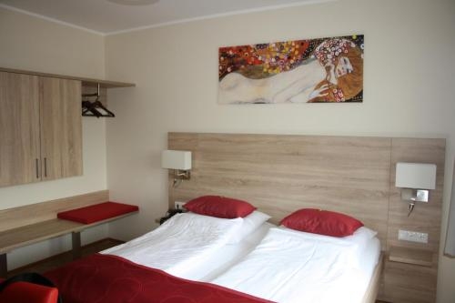 Imagen de la habitación del Hotel Schwarzer Adler, Moers. Foto 9