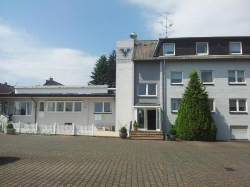 Imagen general del Hotel Schwarzer Adler, Moers. Foto 2