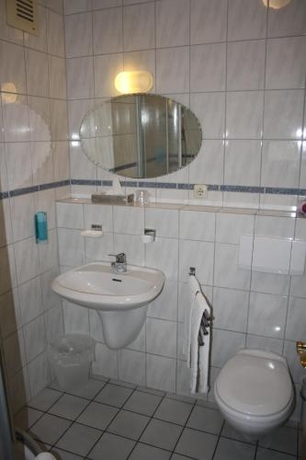 Imagen general del Hotel Schwarzer Adler, Moers. Foto 6