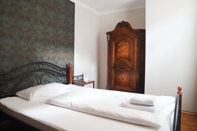 Imagen de la habitación del Hotel Schwarzer Adler, Rothenburg. Foto 2